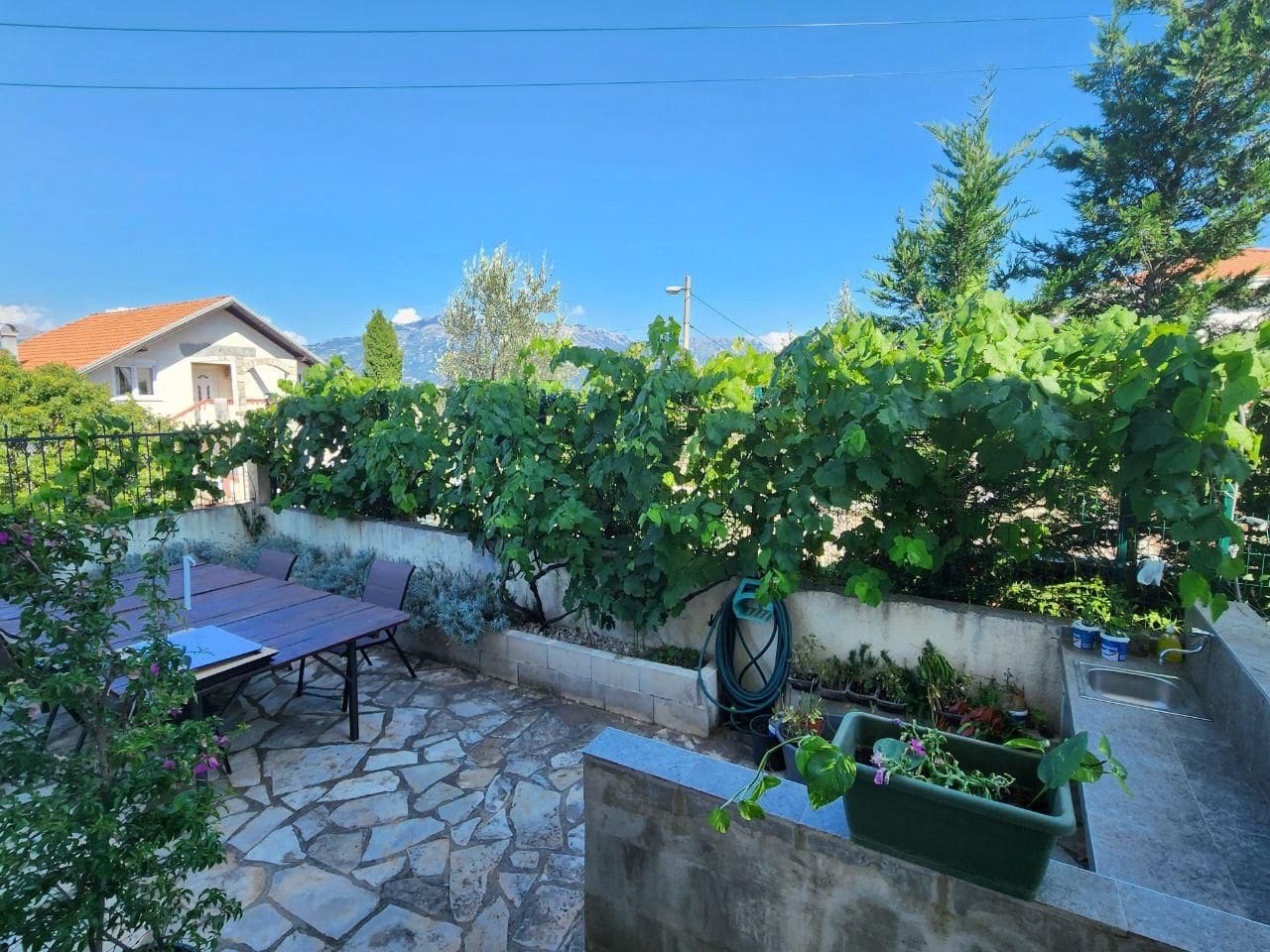 🏡 Häuser zum Verkauf in Tivat – Premium-Villa mit 3 Schlafzimmern in Radovići — Montenegro