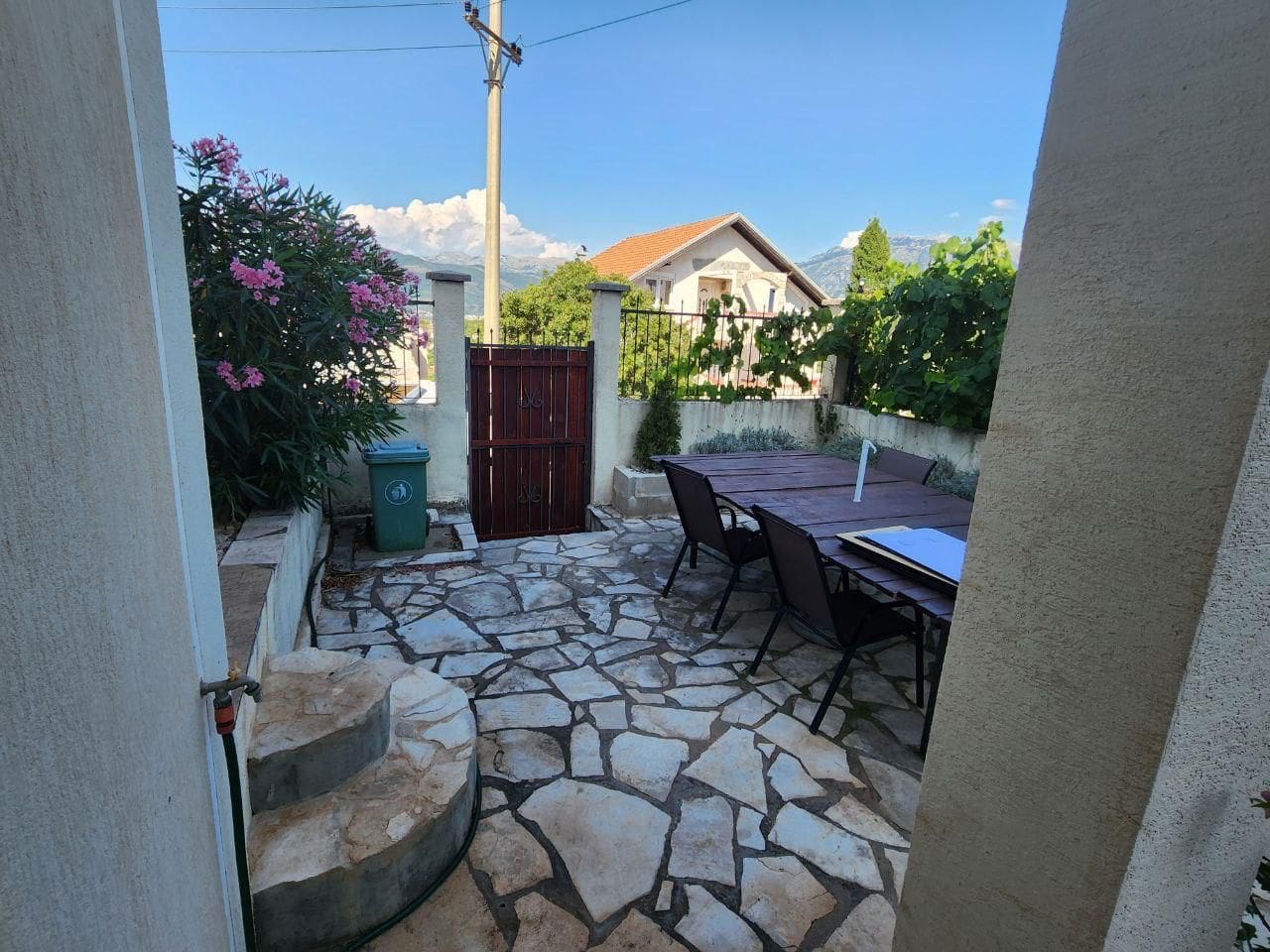🏡 Häuser zum Verkauf in Tivat – Premium-Villa mit 3 Schlafzimmern in Radovići — Montenegro