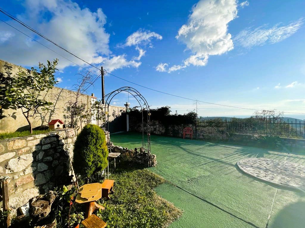 🏡 Sea View Property in Sutomore –For Sale  210m² Home with Rooftop Terrace — Montenegro