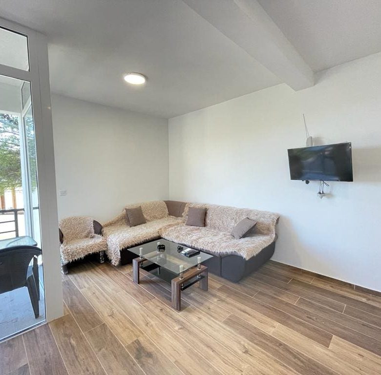 🏡 House for Sale in Sutomore – A Turnkey 6-Apartment Villa with High Rental Potential — Montenegro
