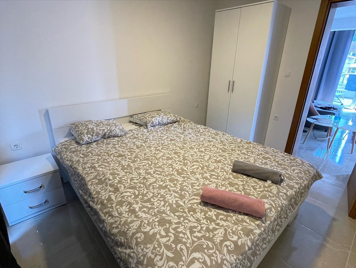 Stunning New House for Sale in Utjeha Montenegro – 3 Apartments, Sea Views & Investment Potential — Montenegro