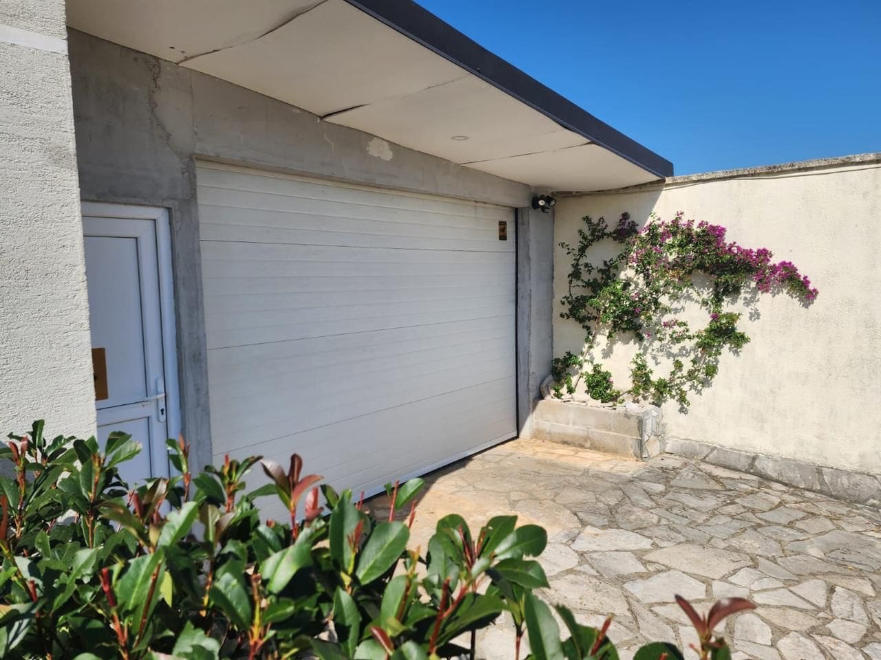 🏡 Häuser zum Verkauf in Tivat – Premium-Villa mit 3 Schlafzimmern in Radovići — Montenegro