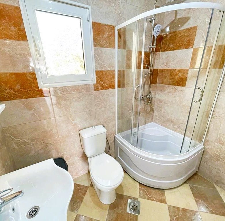 🏡 Sea View Property in Sutomore –For Sale  210m² Home with Rooftop Terrace — Montenegro
