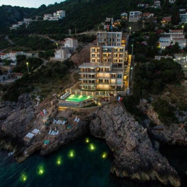 Dobra Voda Top Floor 2 Bed Sea View Apt | 87m² 🌊 — Montenegro