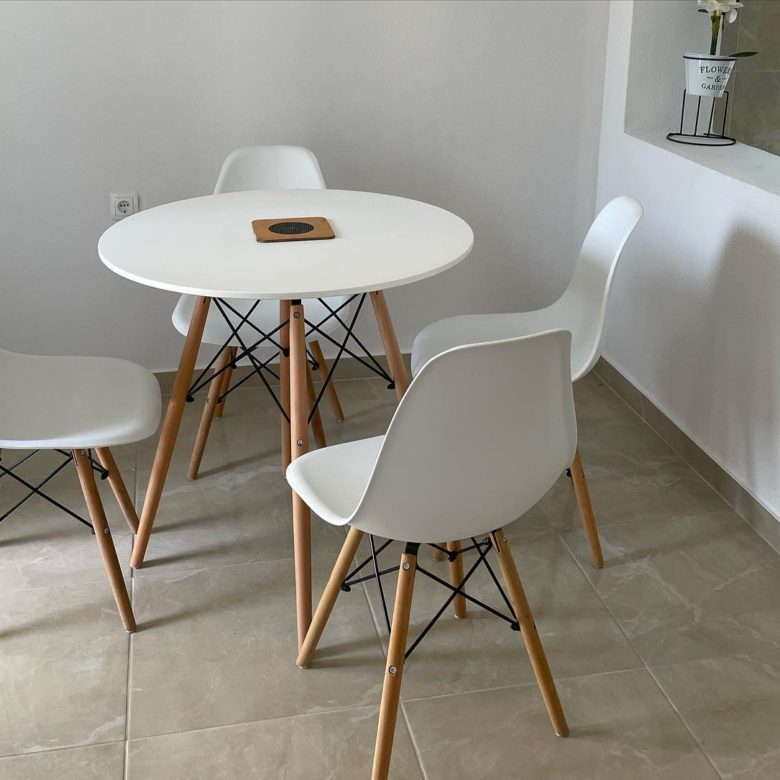 Stunning New House for Sale in Utjeha Montenegro – 3 Apartments, Sea Views & Investment Potential — Montenegro