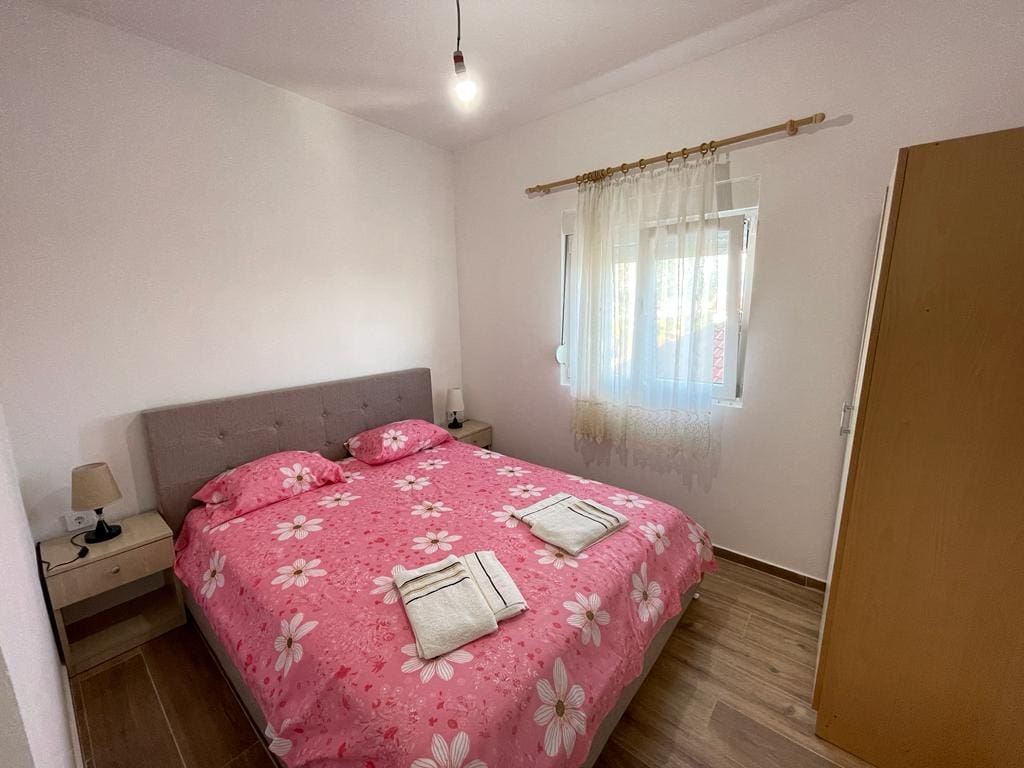 🏡 House for Sale in Sutomore – A Turnkey 6-Apartment Villa with High Rental Potential — Montenegro