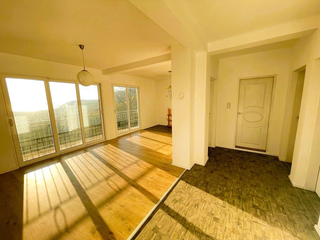🏡 Sea View Property in Sutomore –For Sale  210m² Home with Rooftop Terrace — Montenegro