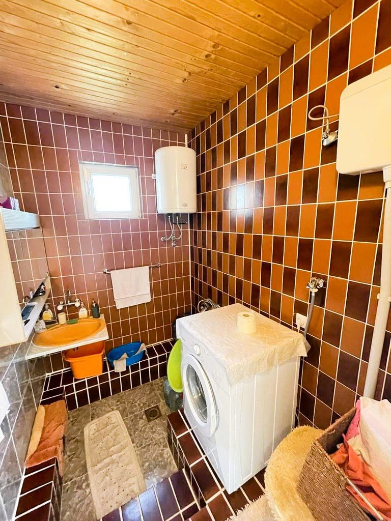 🏡 Будинок з видом на море у Барі, Чорногорія – 5 спалень, 194 м² — Чорногорія