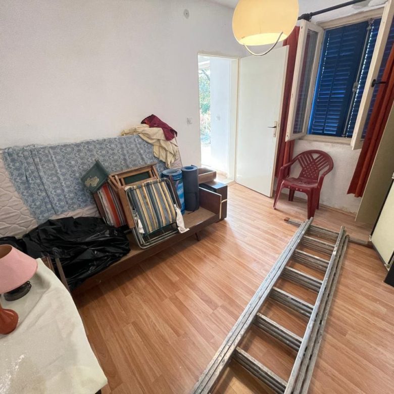 🏠 Affordable Property in Sutomore – €70,000 Opportunity with Sea View - In Process of Legalization — Montenegro