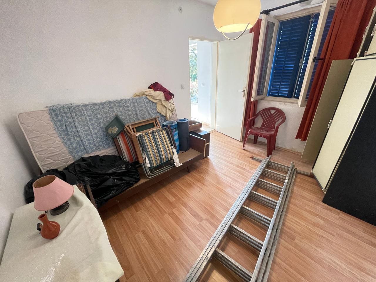 🏠 Affordable Property in Sutomore – €70,000 Opportunity with Sea View - In Process of Legalization — Montenegro