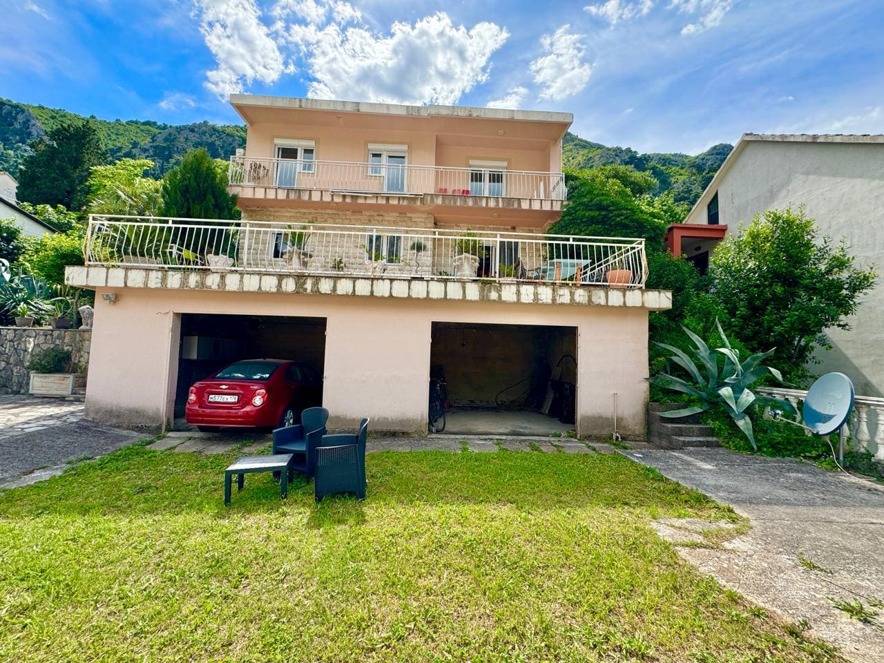 🏠 Dom na sprzedaż w Muo Kotor – Willa z 6 sypialniami z widokiem na morze [382 m²] — Czarnogóra