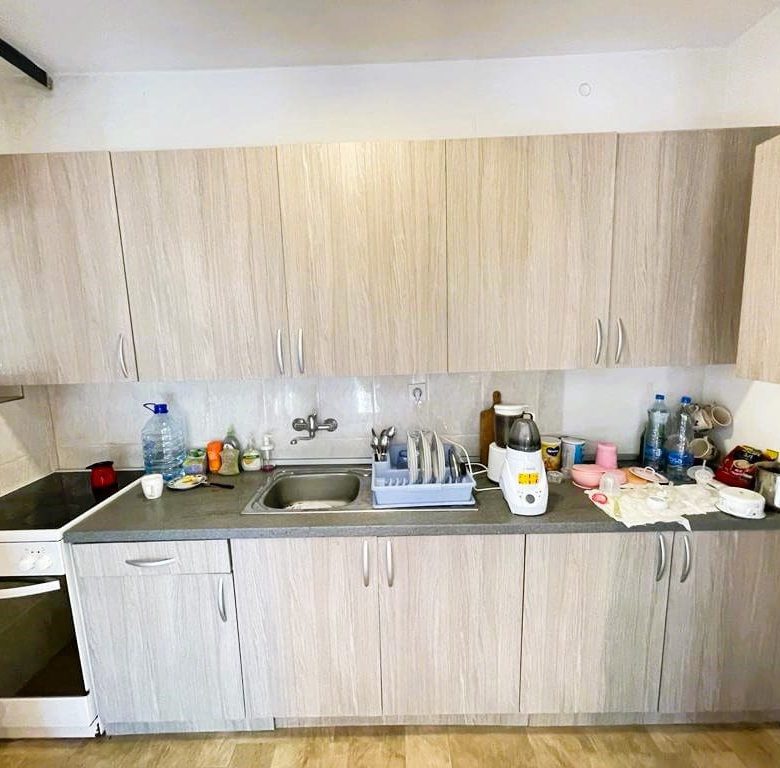 🏡 Real Estate in Dobre Vode – Spacious 7-Bedroom Home with Sea Views [250m²] — Montenegro