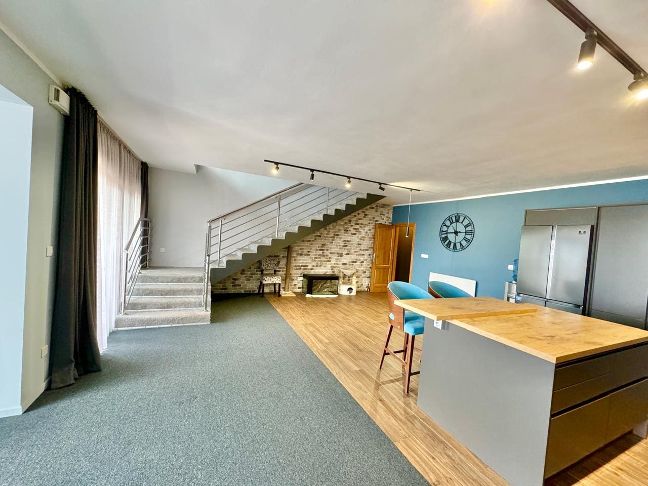 MRE-property (1) Luxury Duplex Apartment with Sea View in Budva Lazi