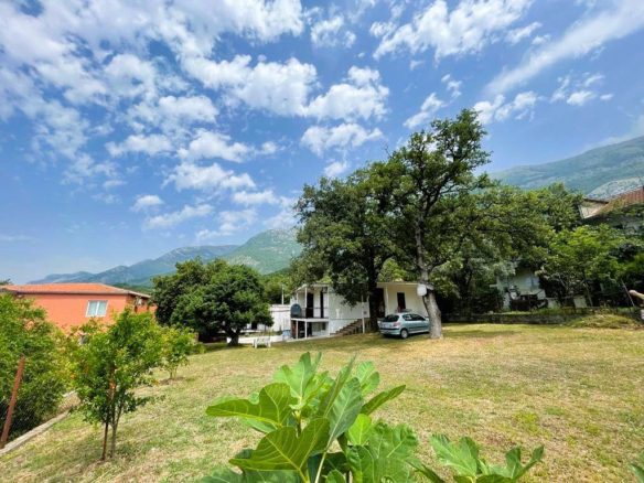 Family House for Sale in Sutomore with Sea View