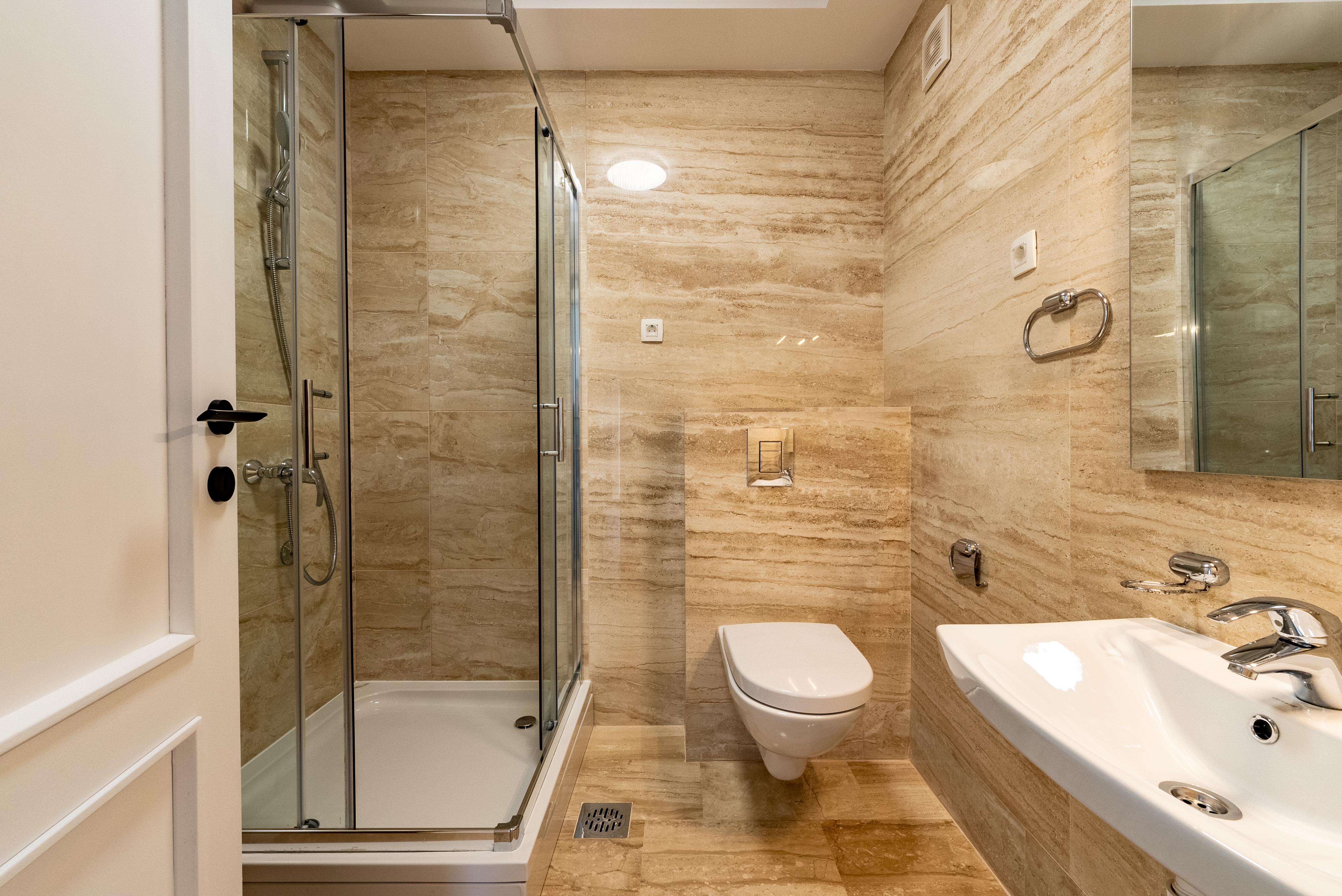 Luksuzni trosoban penthouse u Pržnu, Budva, sa panoramskim pogledom na more — Crna Gora