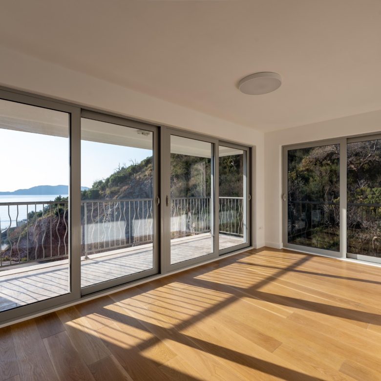Luksuzni trosoban penthouse u Pržnu, Budva, sa panoramskim pogledom na more — Crna Gora