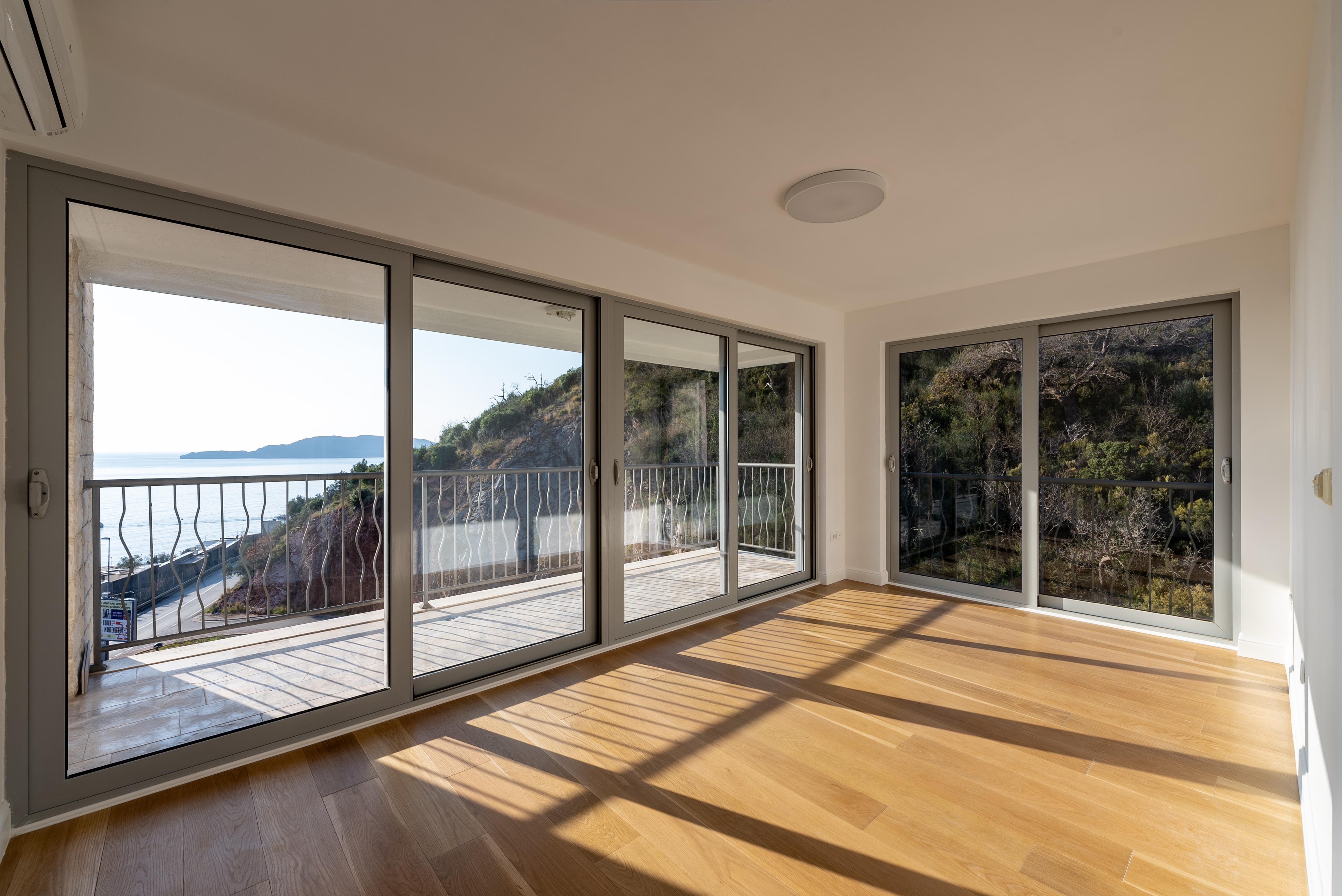 Luksuzni trosoban penthouse u Pržnu, Budva, sa panoramskim pogledom na more — Crna Gora