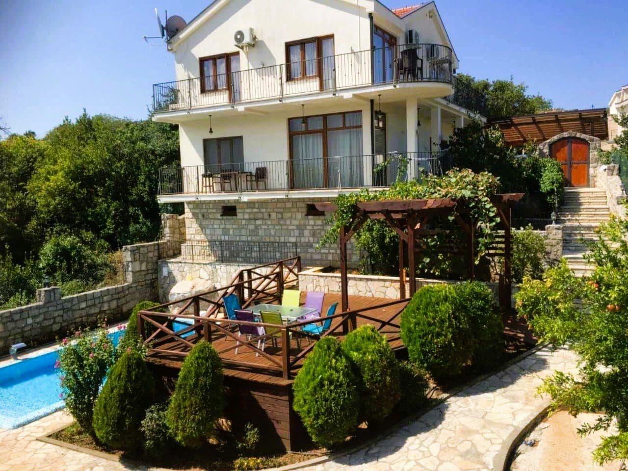 Townhouse with Sea View in Vranovici – 140m², Pool, Sauna — Montenegro