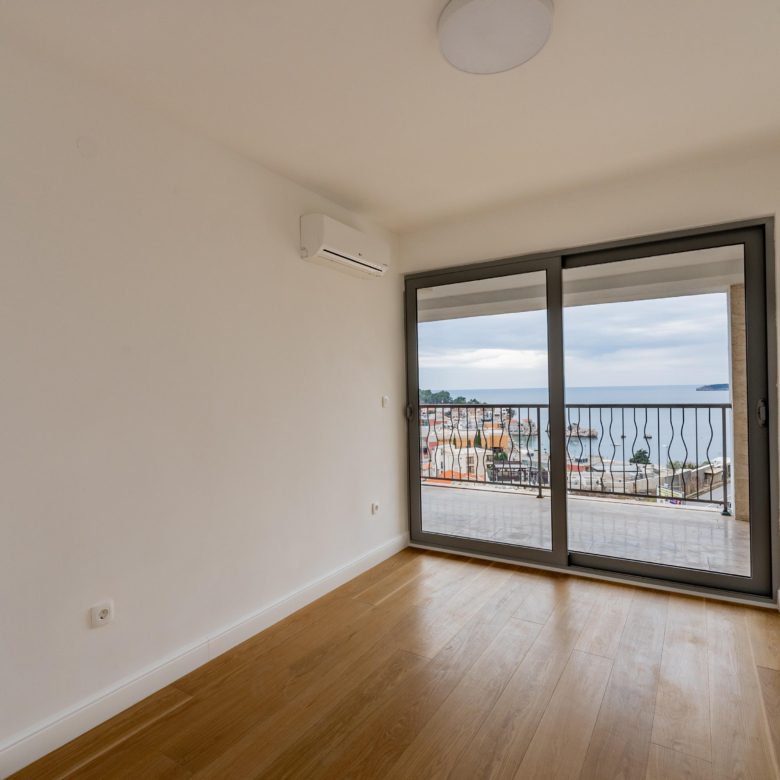 Luksuzni trosoban penthouse u Pržnu, Budva, sa panoramskim pogledom na more — Crna Gora