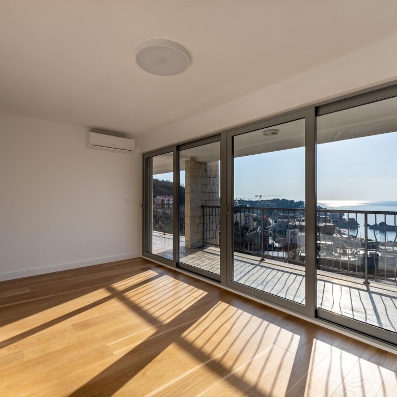 Luksuzni trosoban penthouse u Pržnu, Budva, sa panoramskim pogledom na more — Crna Gora