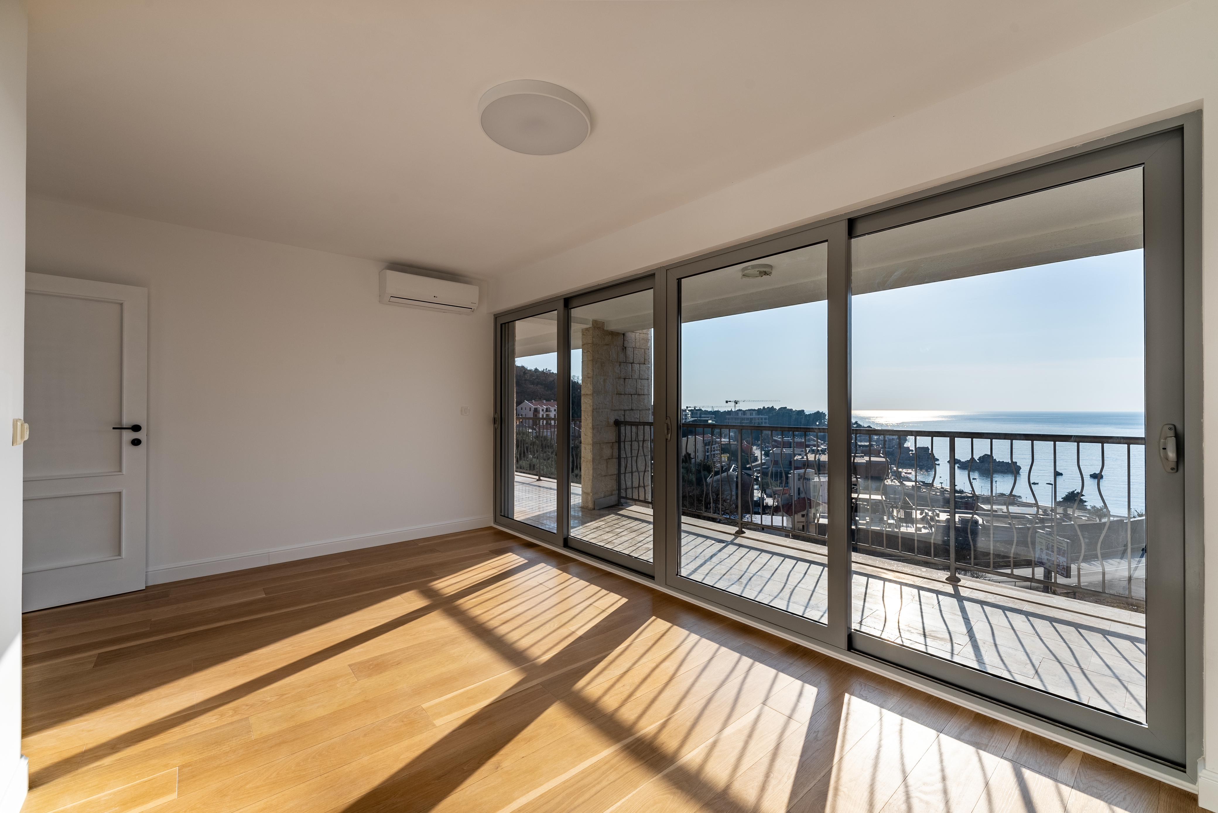 Luksuzni trosoban penthouse u Pržnu, Budva, sa panoramskim pogledom na more — Crna Gora