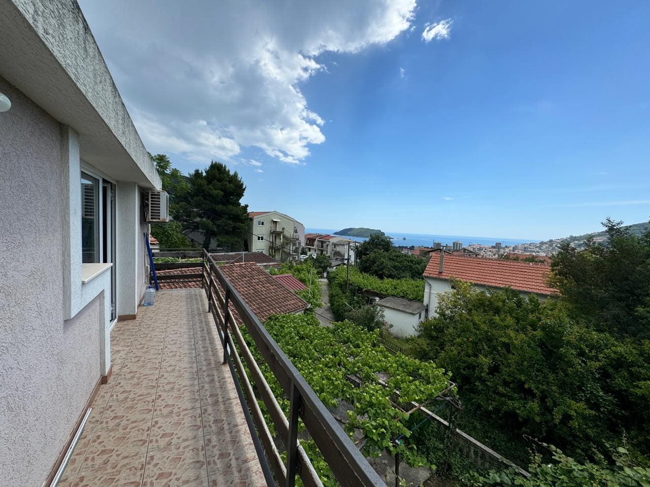 House for Sale in Budva – 7 Bedrooms, Sea View, Peaceful Location — Montenegro