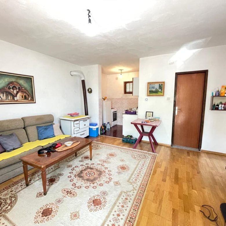 🏡 Charming 4-Bedroom House with Sea View in Sutomore – 88m² — Montenegro