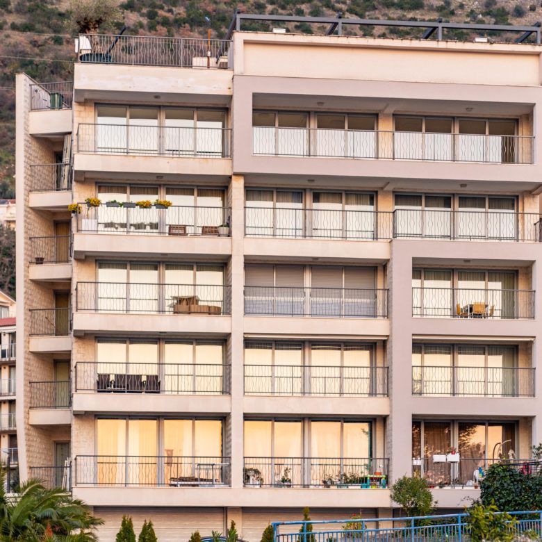 Luksuzni trosoban penthouse u Pržnu, Budva, sa panoramskim pogledom na more — Crna Gora