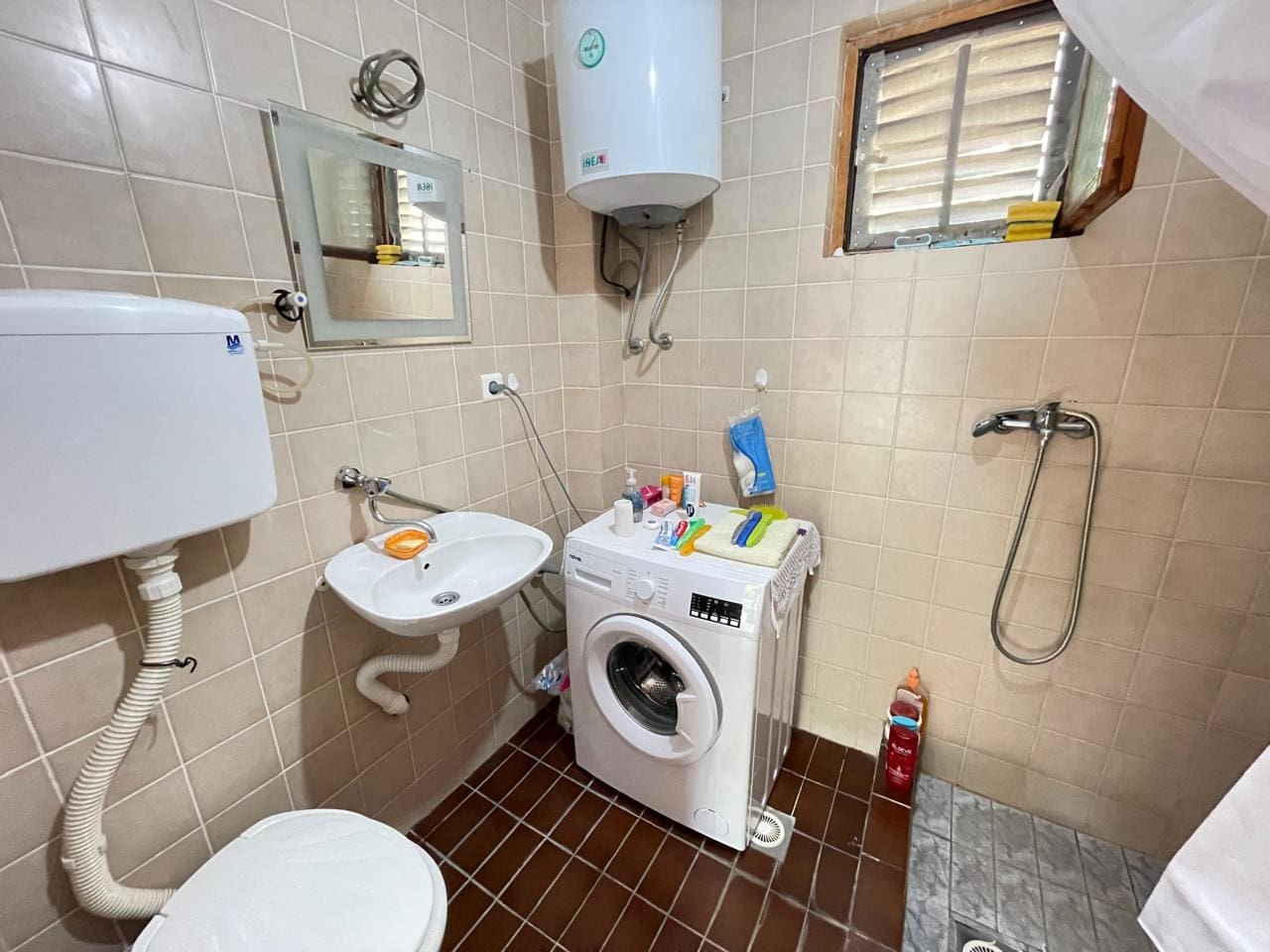 🏡 Charming 4-Bedroom House with Sea View in Sutomore – 88m² — Montenegro