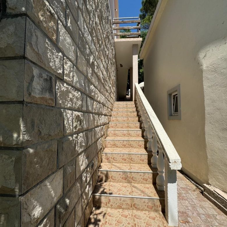 House for Sale in Budva – 7 Bedrooms, Sea View, Peaceful Location — Montenegro