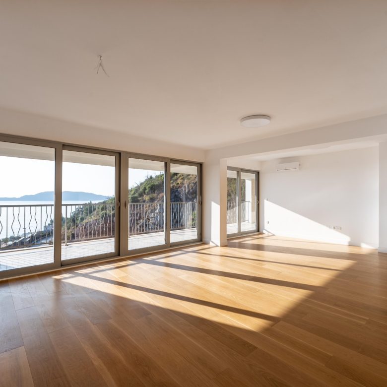 Luksuzni trosoban penthouse u Pržnu, Budva, sa panoramskim pogledom na more — Crna Gora