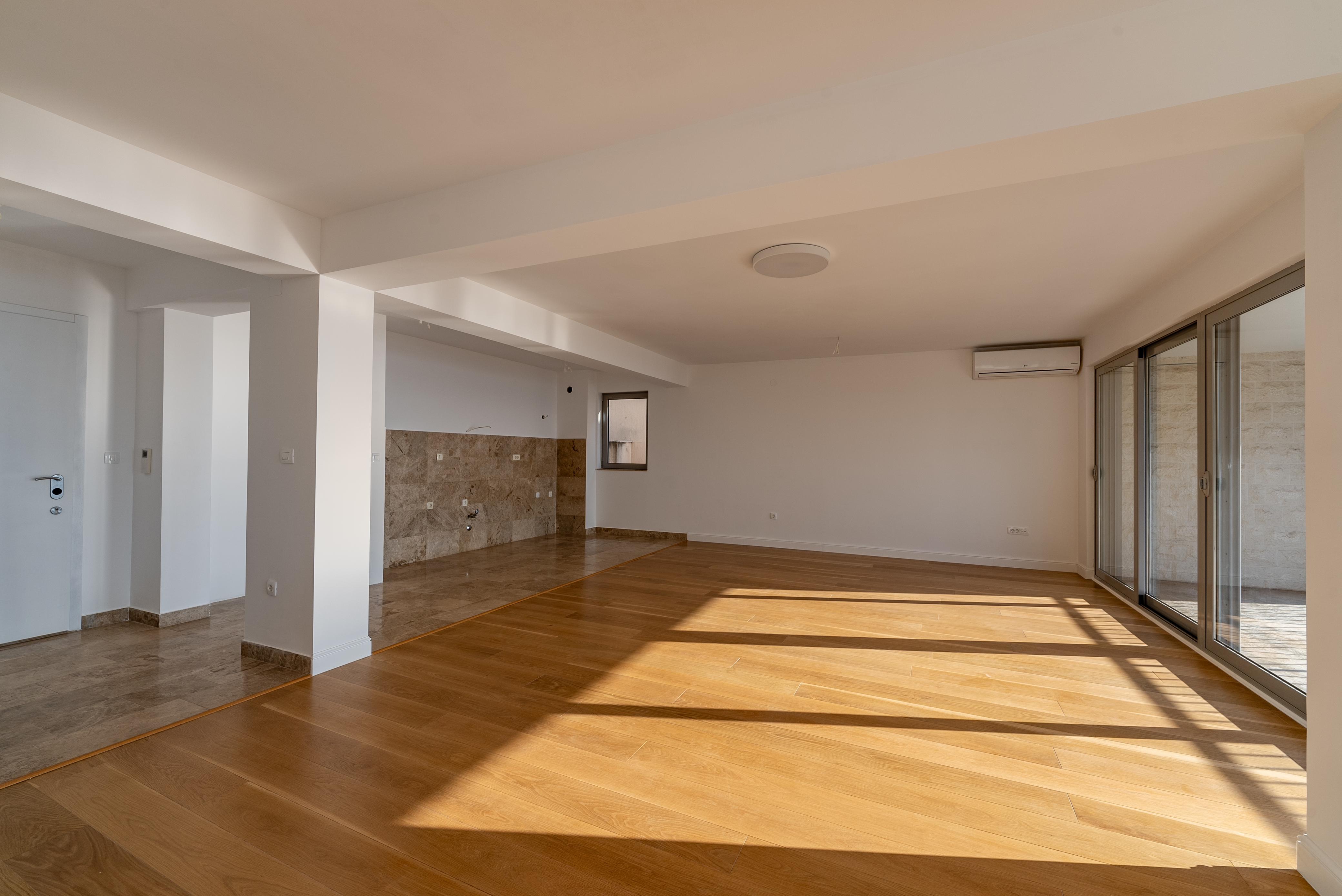 Luksuzni trosoban penthouse u Pržnu, Budva, sa panoramskim pogledom na more — Crna Gora