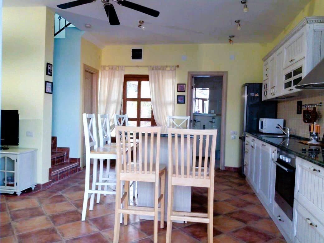 Townhouse with Sea View in Vranovici – 140m², Pool, Sauna — Montenegro