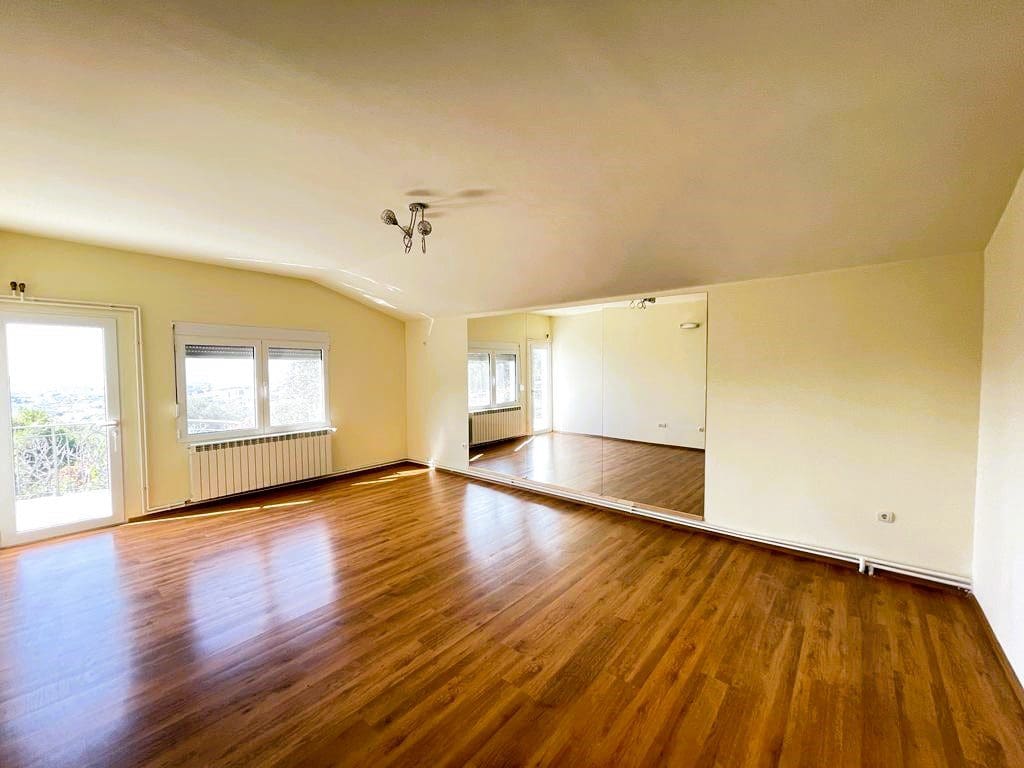 Real Estate Bar: 4-Bedroom Sea View House for Sale – €285K Deal — Montenegro