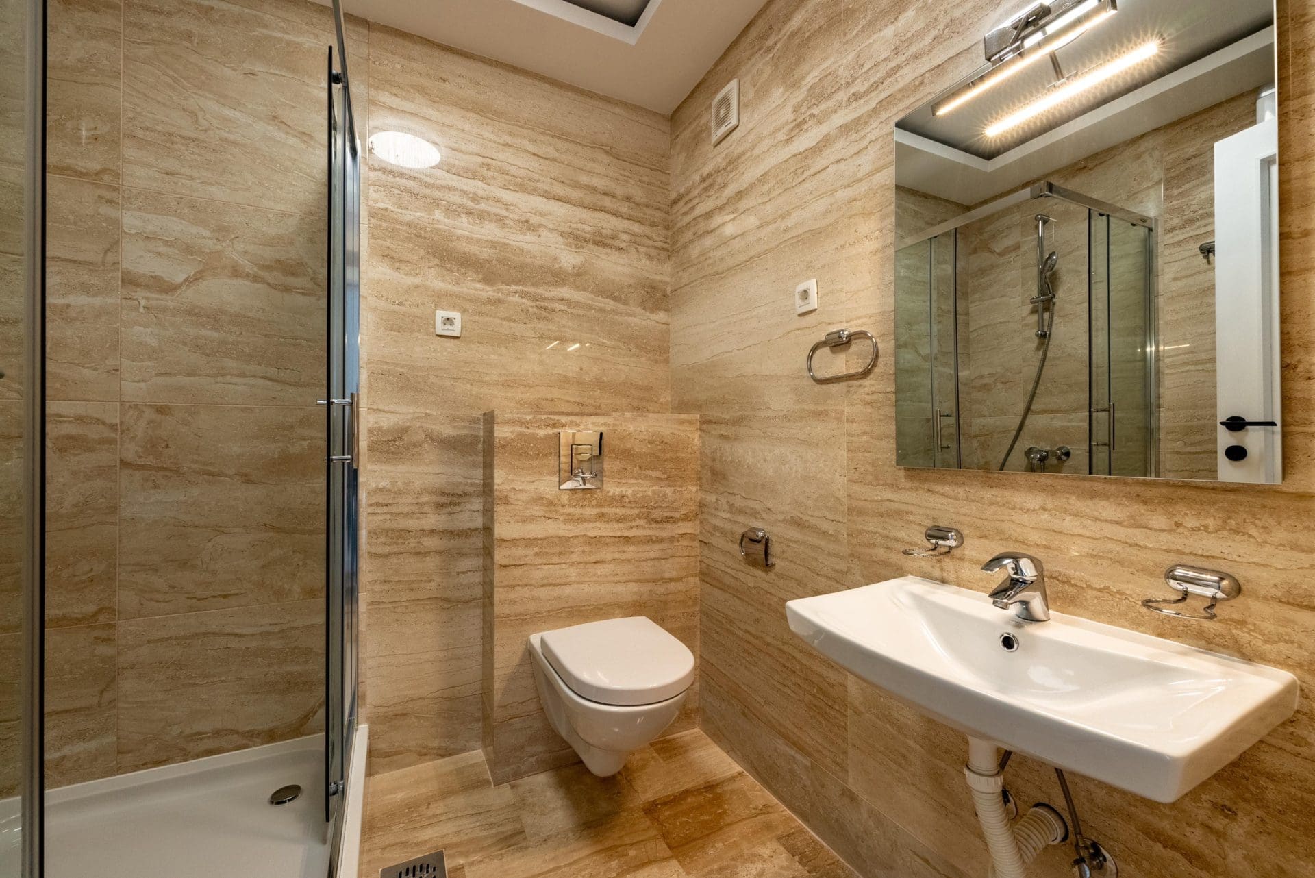 Luksuzni trosoban penthouse u Pržnu, Budva, sa panoramskim pogledom na more — Crna Gora