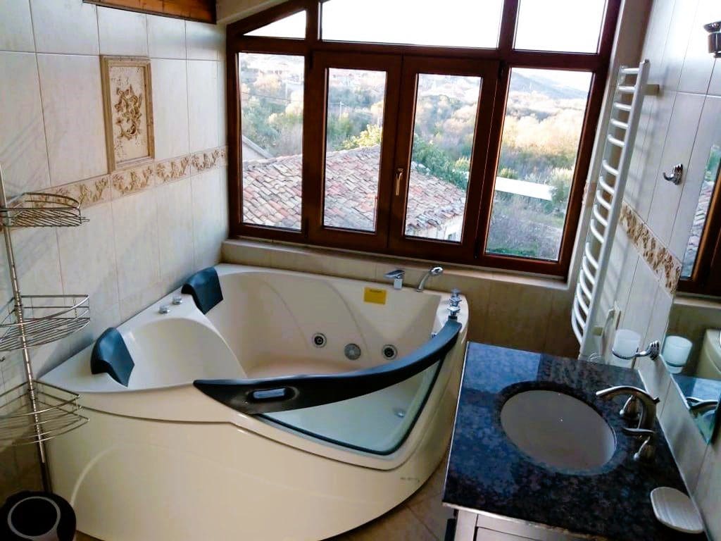 Townhouse with Sea View in Vranovici – 140m², Pool, Sauna — Montenegro
