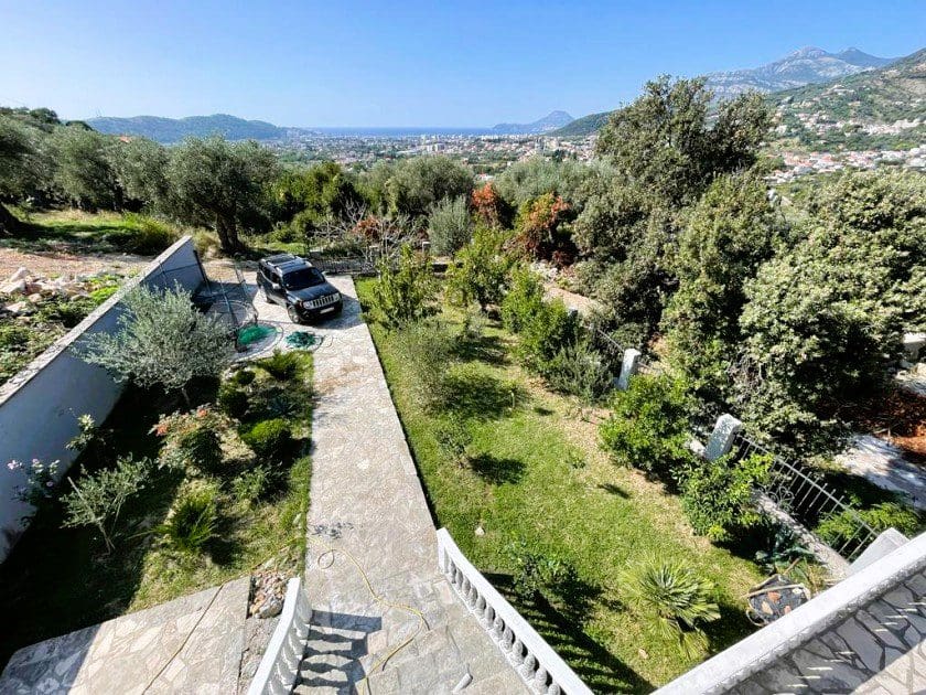 Real Estate Bar: 4-Bedroom Sea View House for Sale – €285K Deal — Montenegro