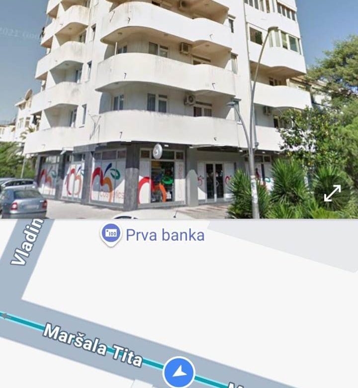 Bar Dairesi – Şehir Merkezinde Deniz Manzaralı 1 Yatak Odalı Daire, Tamamen Yenilenmiş