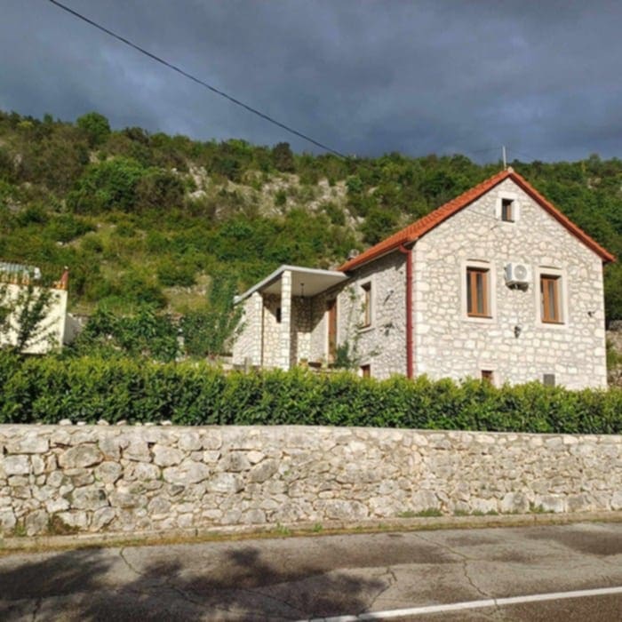 Elite Stone House for Sale near Danilovgrad – Cultural Gem with Gardens and Security System — Montenegro