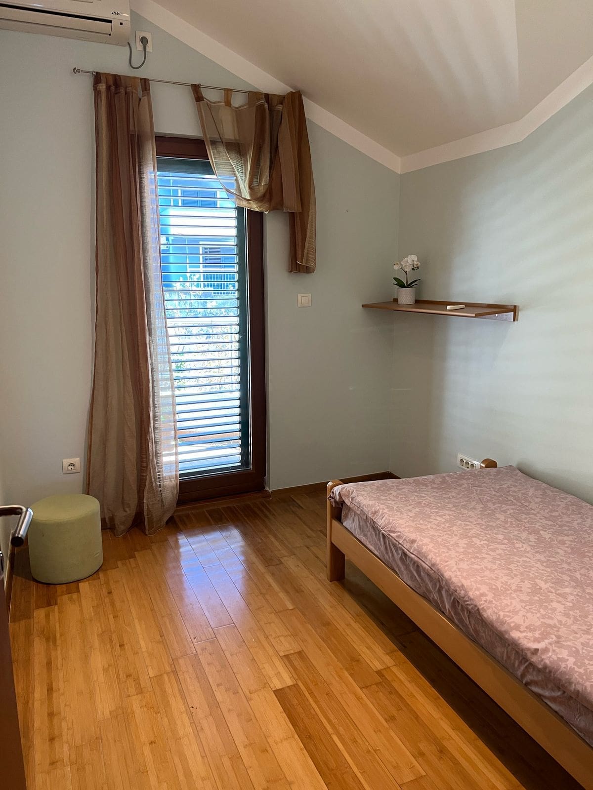 🏡 Duplex Apartment for Sale in Risan – 130 m² in Roman Gardens Complex — Montenegro