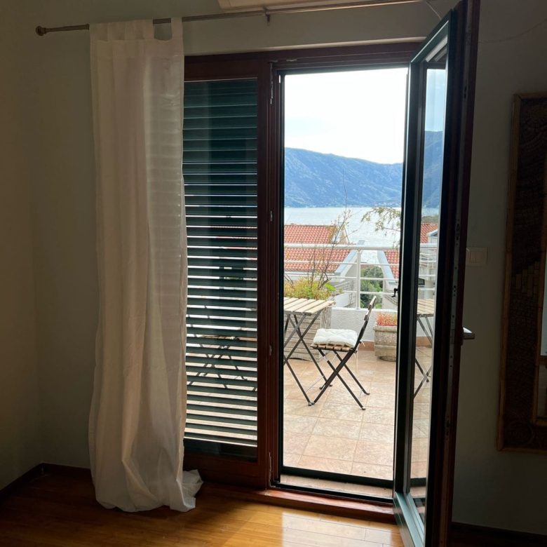 🏡 Duplex Apartment for Sale in Risan – 130 m² in Roman Gardens Complex — Montenegro