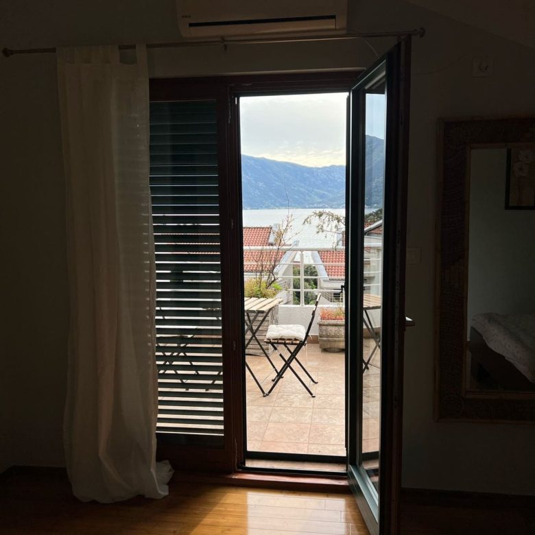 🏡 Duplex Apartment for Sale in Risan – 130 m² in Roman Gardens Complex — Montenegro