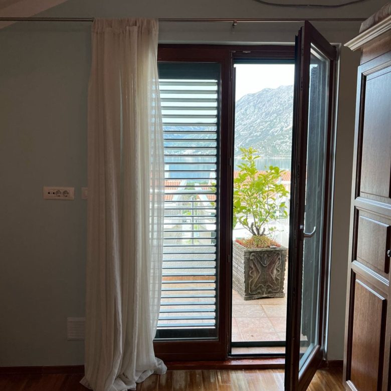 🏡 Duplex Apartment for Sale in Risan – 130 m² in Roman Gardens Complex — Montenegro