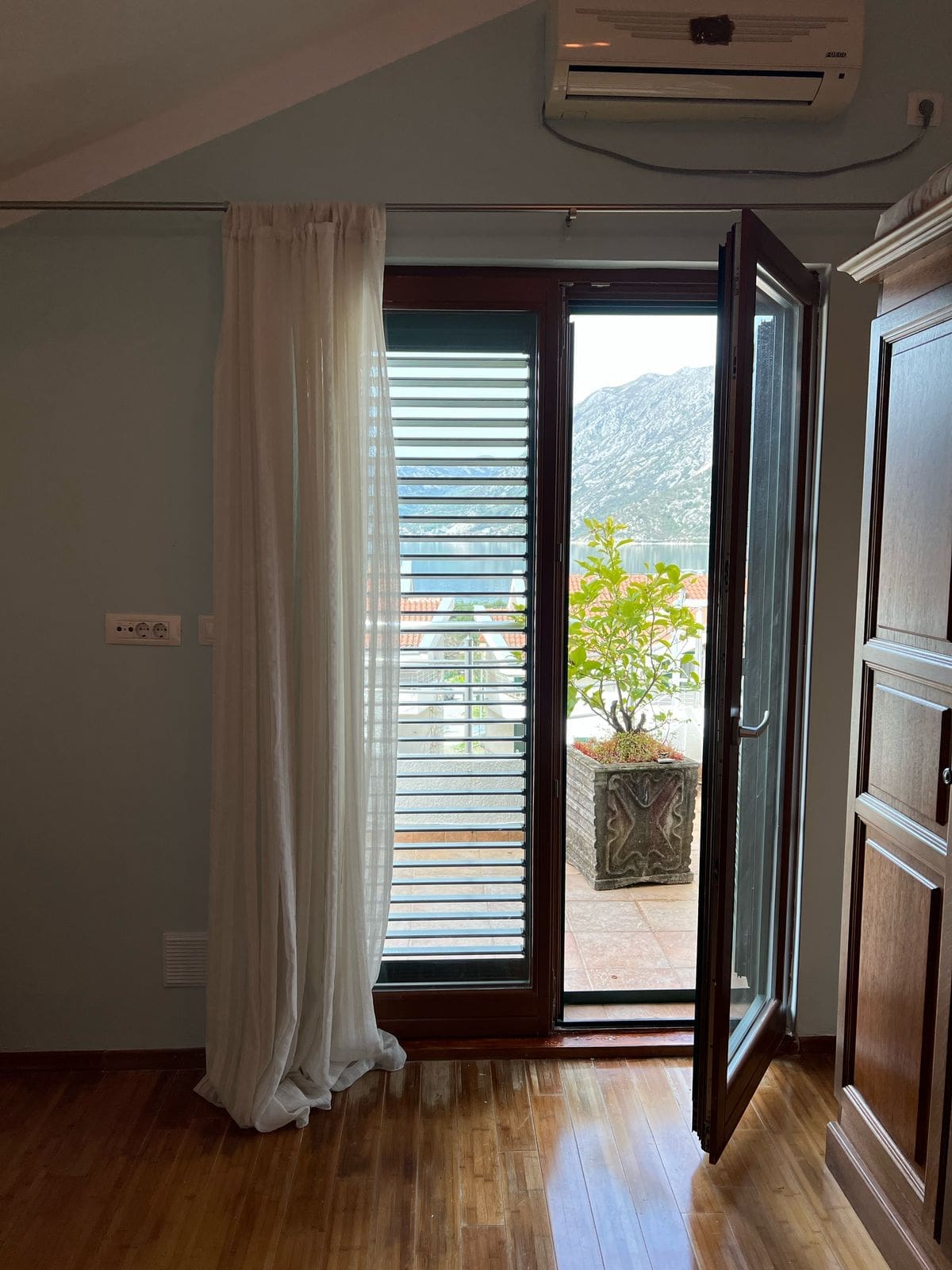 🏡 Duplex Apartment for Sale in Risan – 130 m² in Roman Gardens Complex — Montenegro