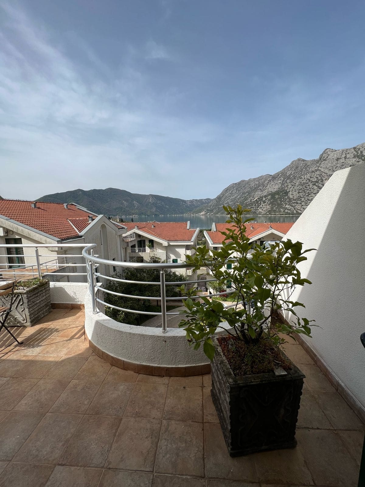 🏡 Duplex Apartment for Sale in Risan – 130 m² in Roman Gardens Complex — Montenegro