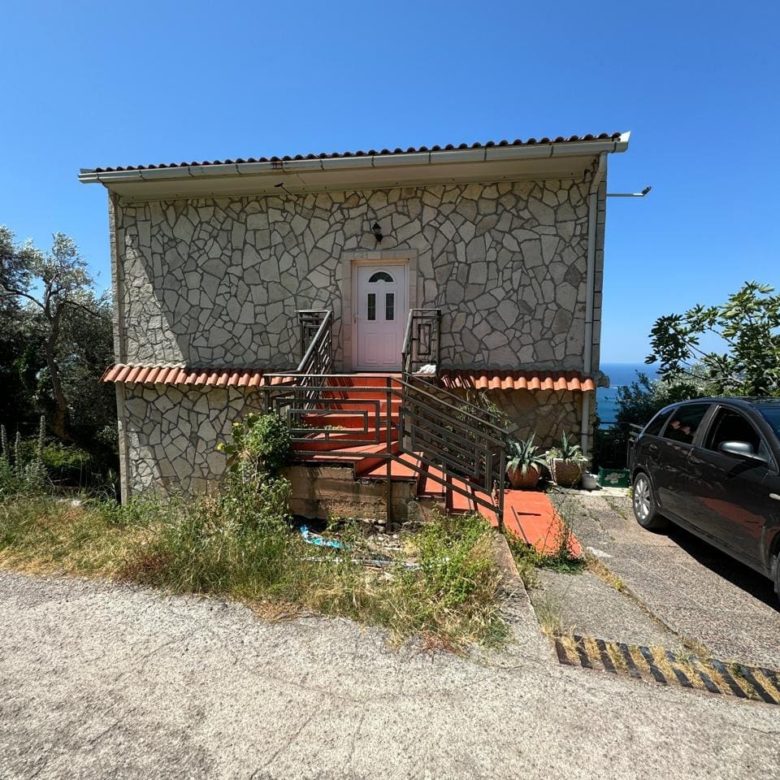 🏡 Villa for Sale in Podbabac Budva – 286 m² with Pool & Sauna — Montenegro