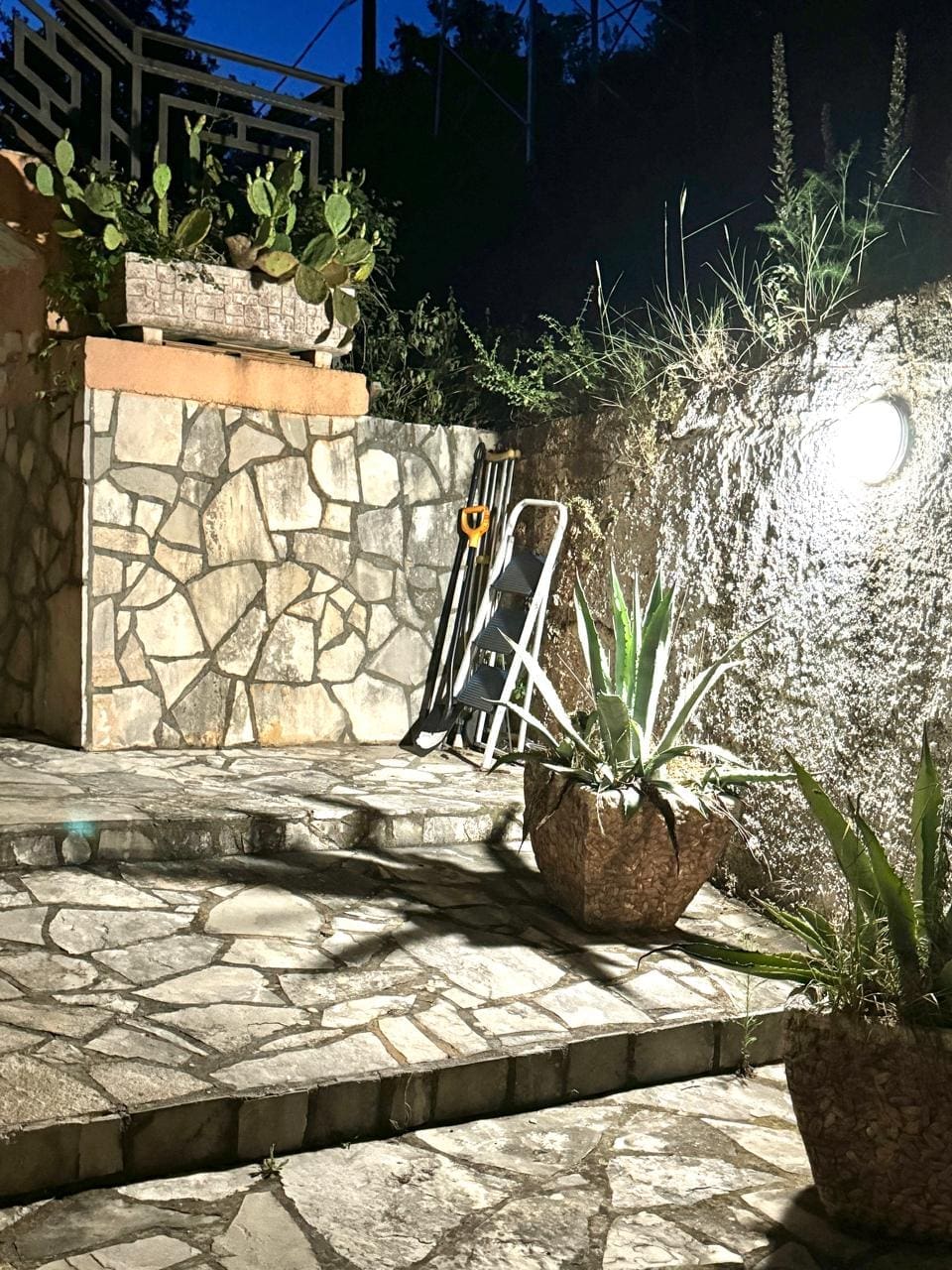 🏡 Villa for Sale in Podbabac Budva – 286 m² with Pool & Sauna — Montenegro