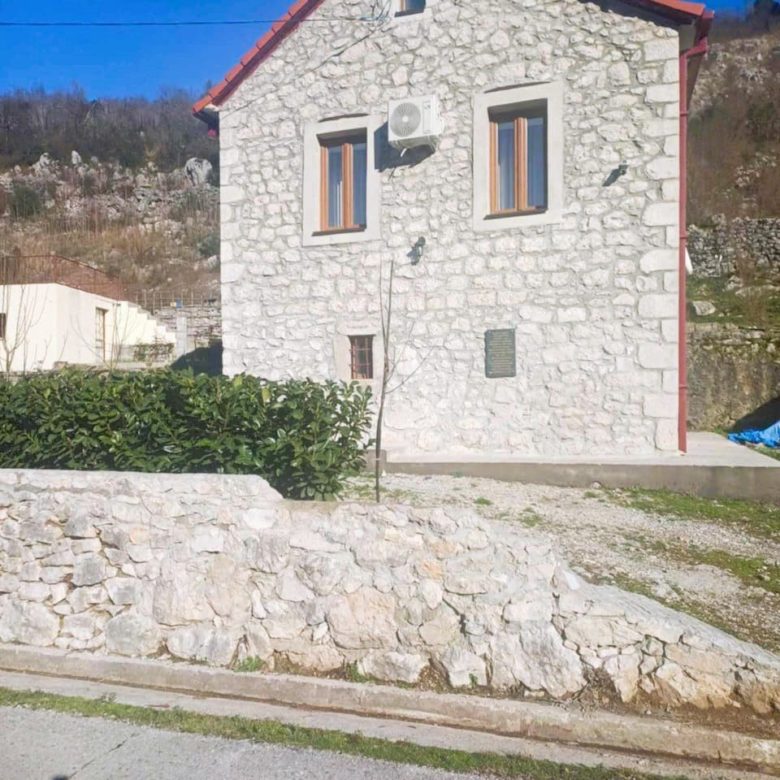Elite Stone House for Sale near Danilovgrad – Cultural Gem with Gardens and Security System — Montenegro