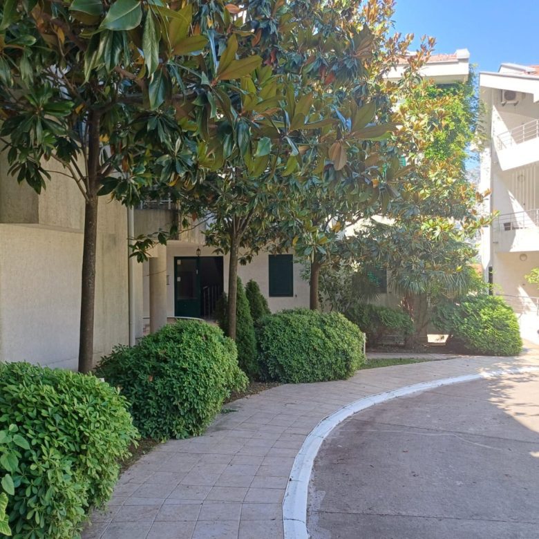 🏡 Duplex Apartment for Sale in Risan – 130 m² in Roman Gardens Complex — Montenegro
