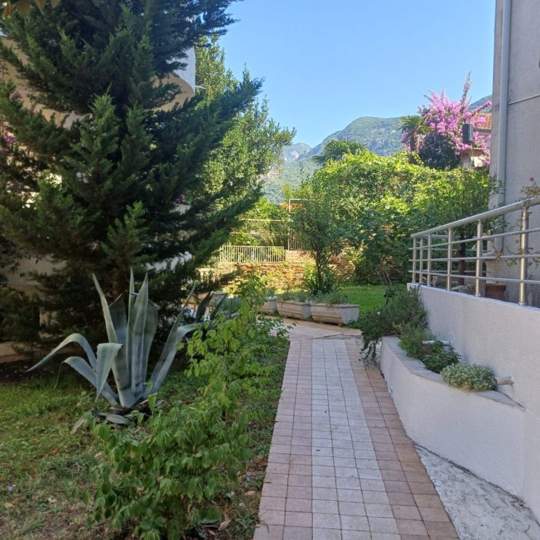 🏡 Duplex Apartment for Sale in Risan – 130 m² in Roman Gardens Complex — Montenegro